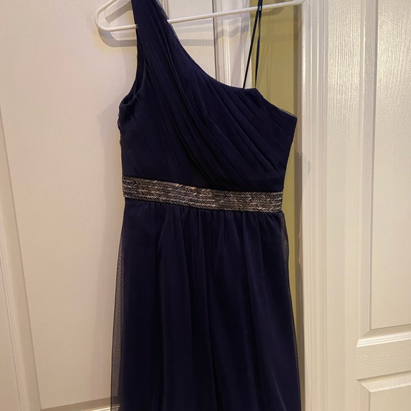 One shoulder blue dress with sequin embellishment - Picture 3 of 6
